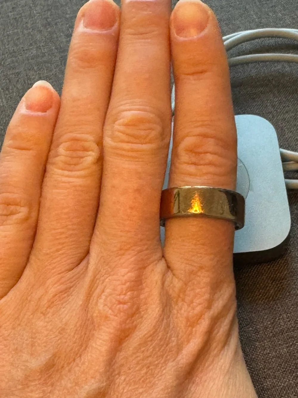 Magnetic Charging Dock for Wearable Ring - Silver